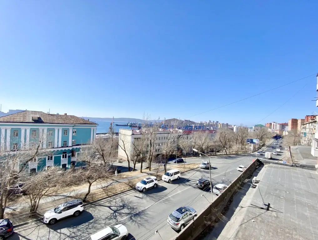 Владивосток: Квартира Двухкомнатная квартира в центре на Бестужева, 5