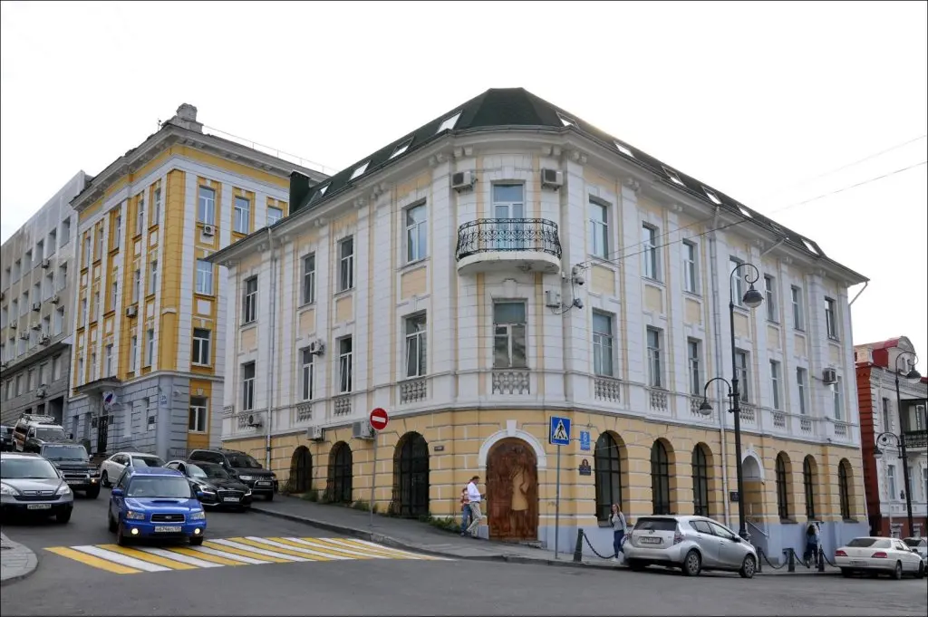 Владивосток: Квартира в центре на набережной на Светланской, 8