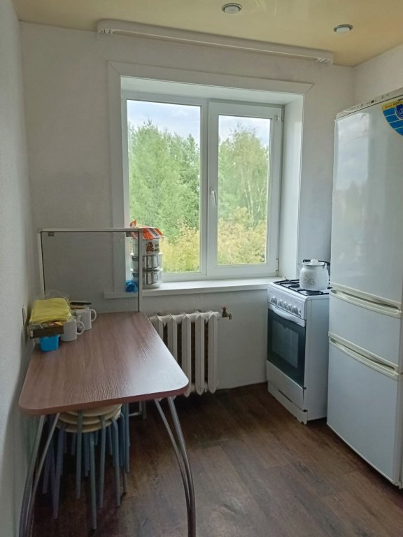 Невьянск: Квартира Трехкомнатная