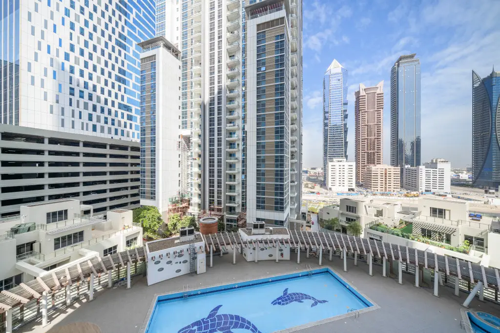 Апартаменты Amazing 1BHK in West Hights Business Bay — фото 1
