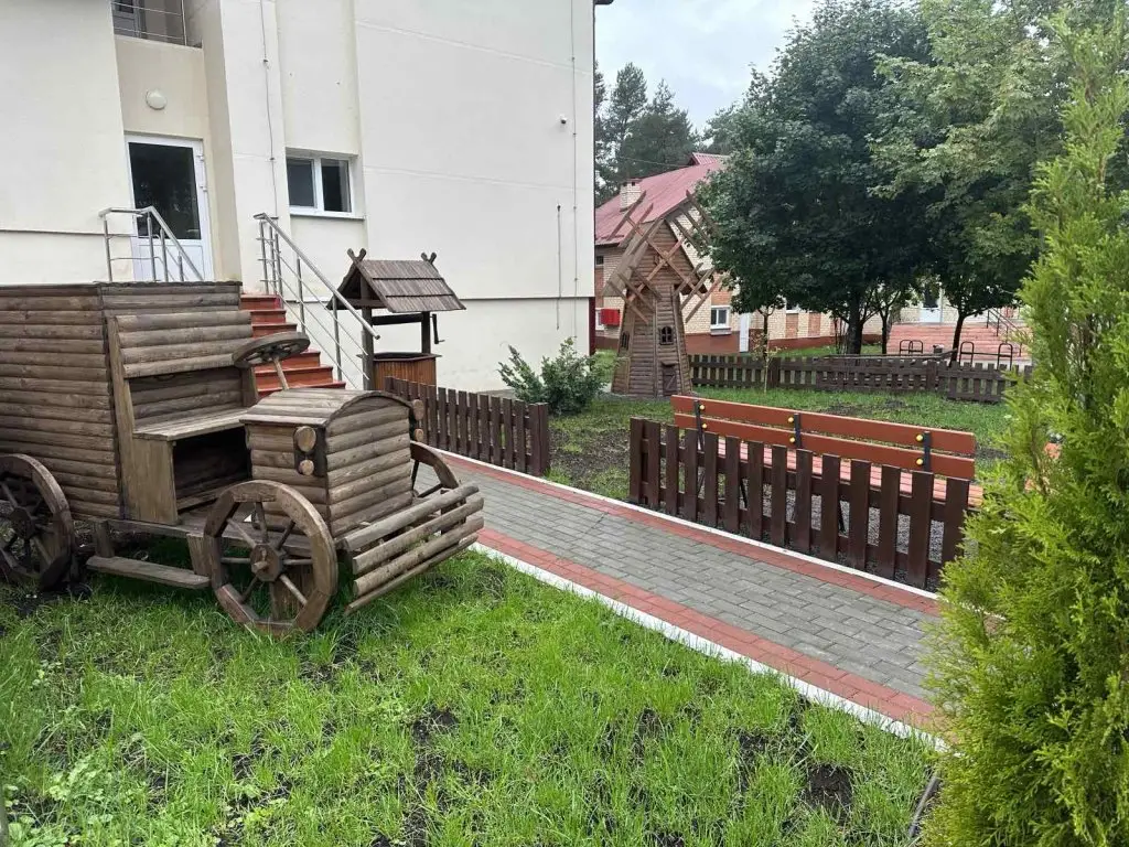 Ждановичи: Оздоровительный комплекс Огонек