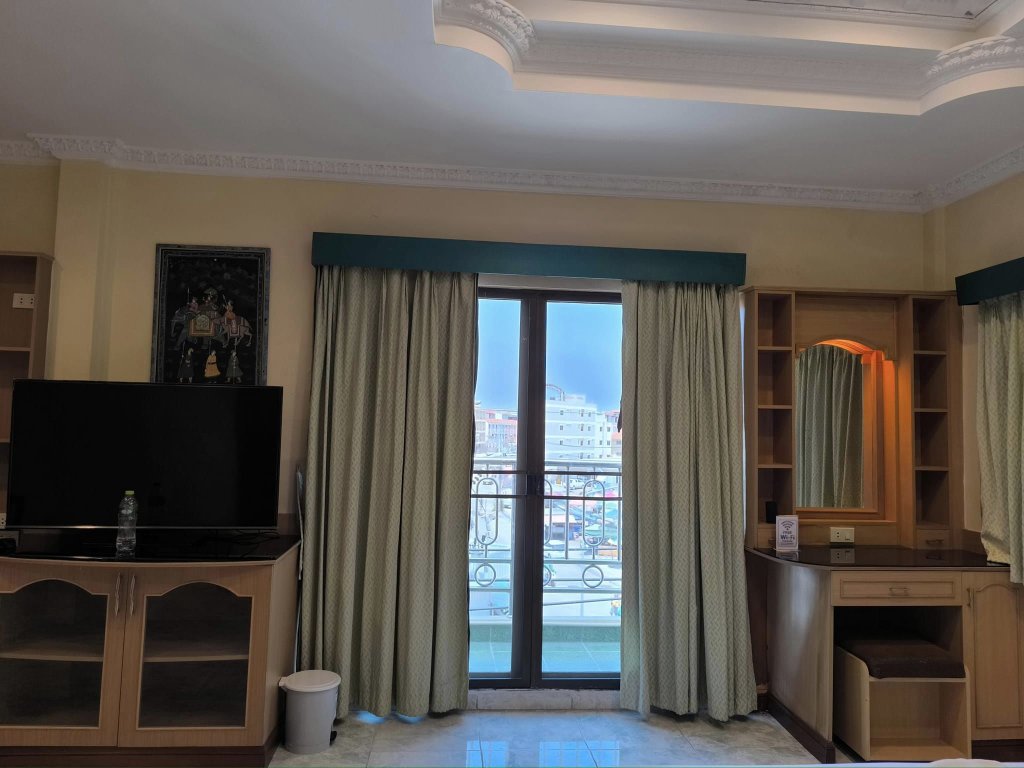 Паттайя: Отель Pauna Inn Pattaya