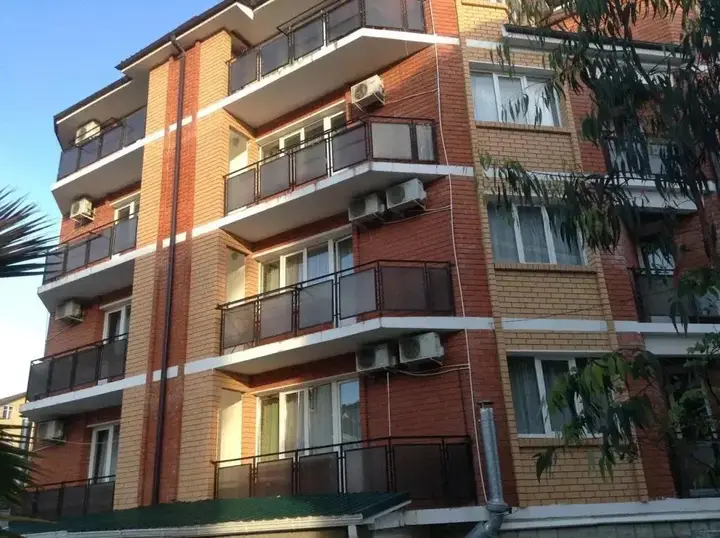 Лоо: Raysky Ugolok Guest House