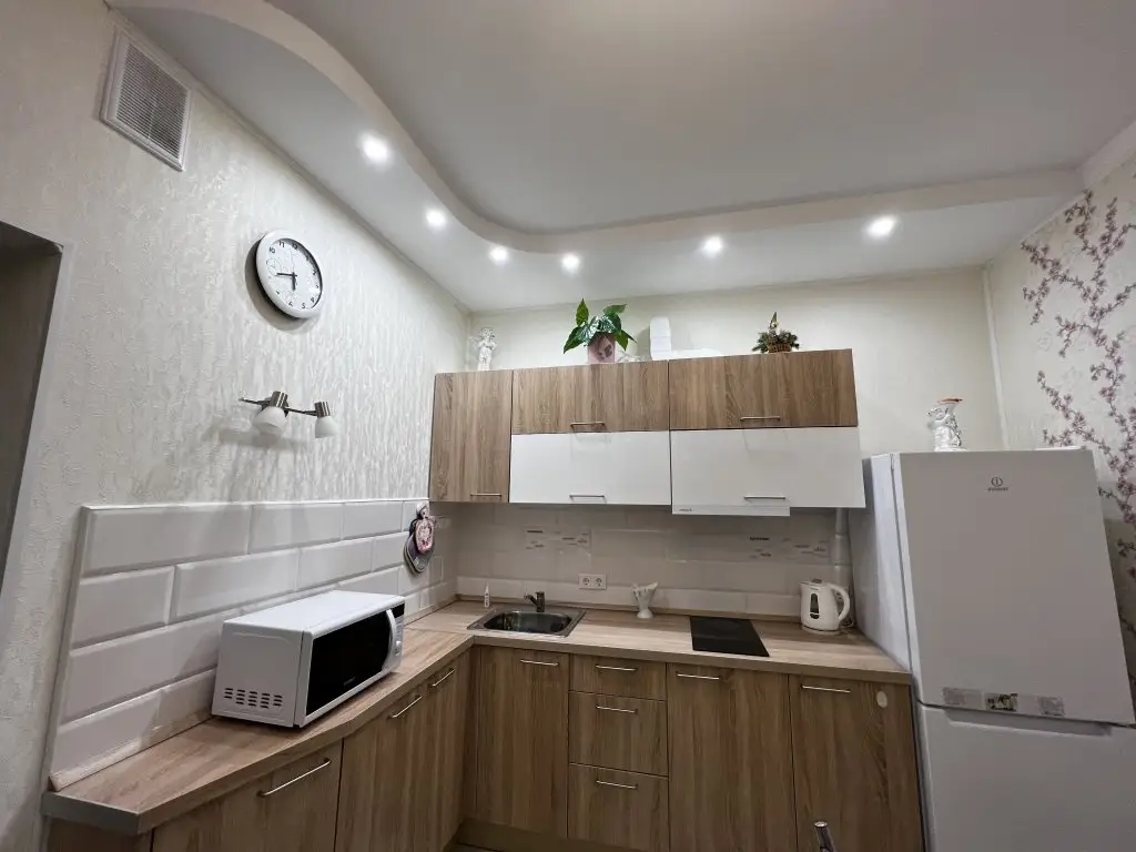 Апартаменты Квартира AlexHome РП Свердловский Алексея Короткова 1 — фото 1