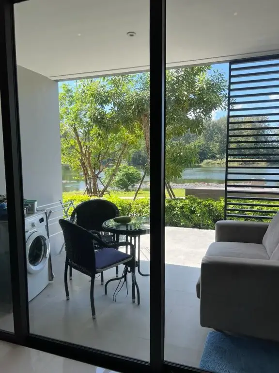 Муанг: Апартаменты Cassia Residences Laguna с террасой