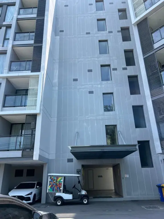 Муанг: Апартаменты Cassia Residences Laguna с террасой