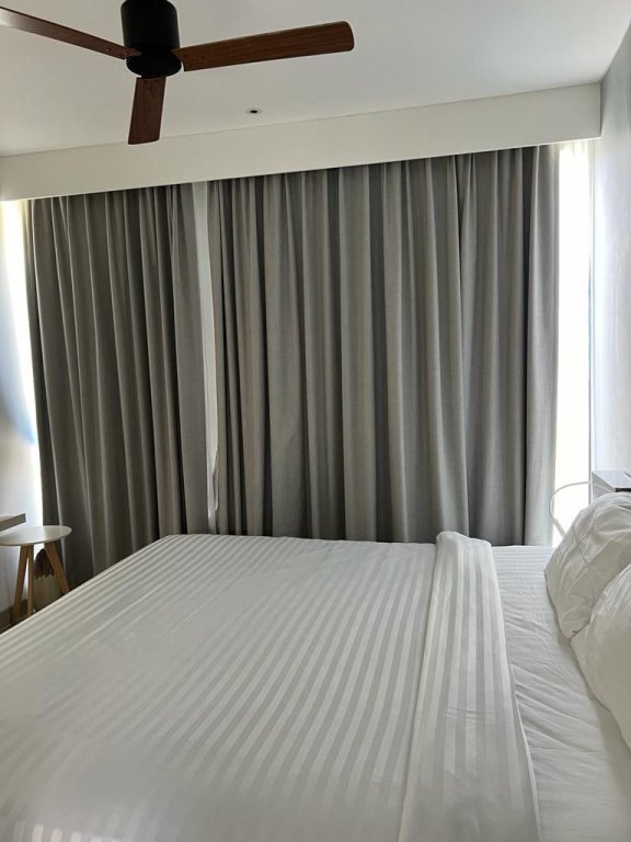 Муанг: Апартаменты Cassia Residences Laguna с террасой