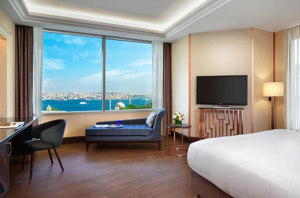 Hotel The Ritz-Carlton, Istanbul. — фото 1