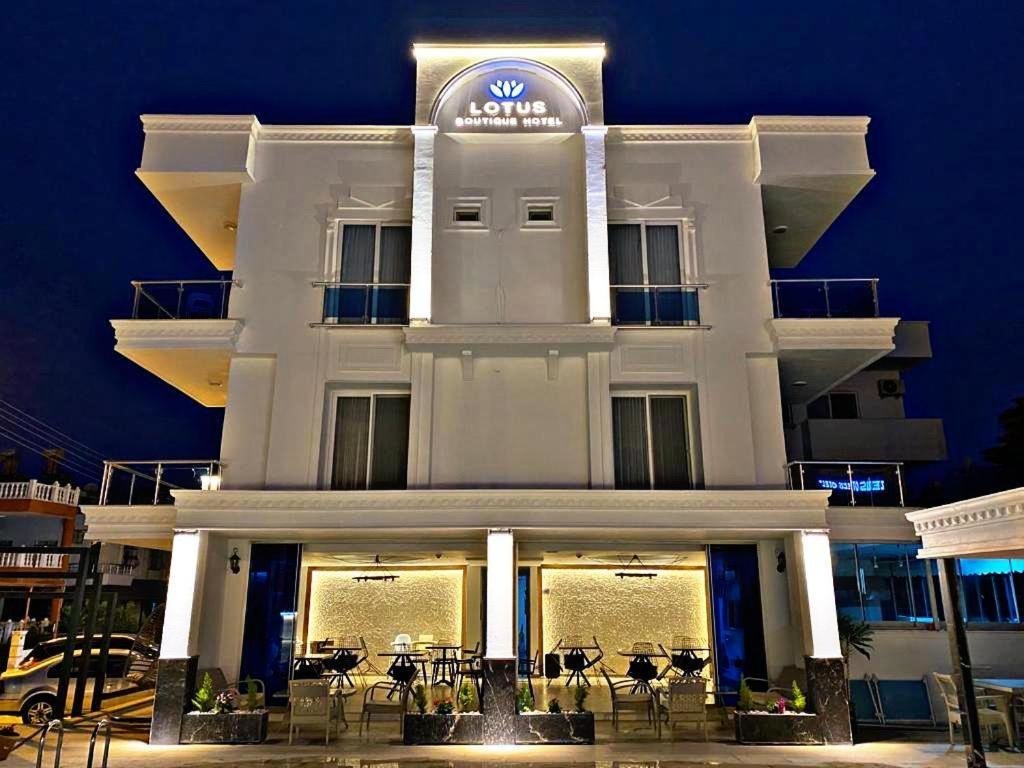 Lotus Hotel — фото 1