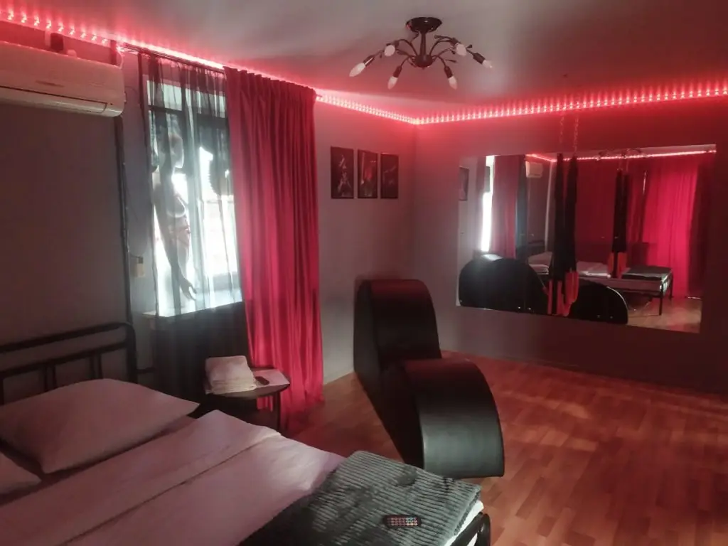 Астрахань: Квартира Red Lights