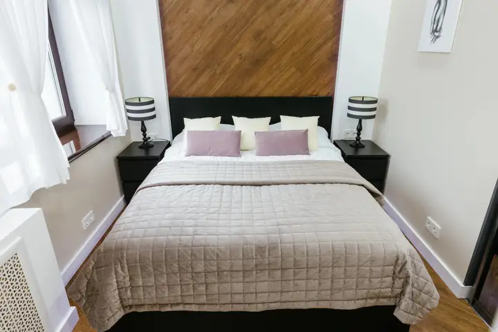 Тюмень: Апартаменты ROOM ROUR с видом на МОСТ ВЛЮБЛЕННЫХ
