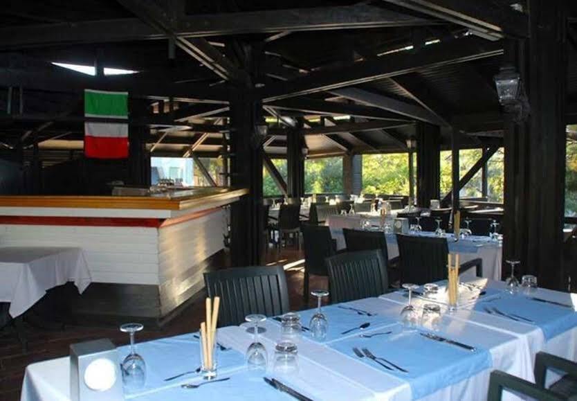 Безбюк: Patio Beach Club