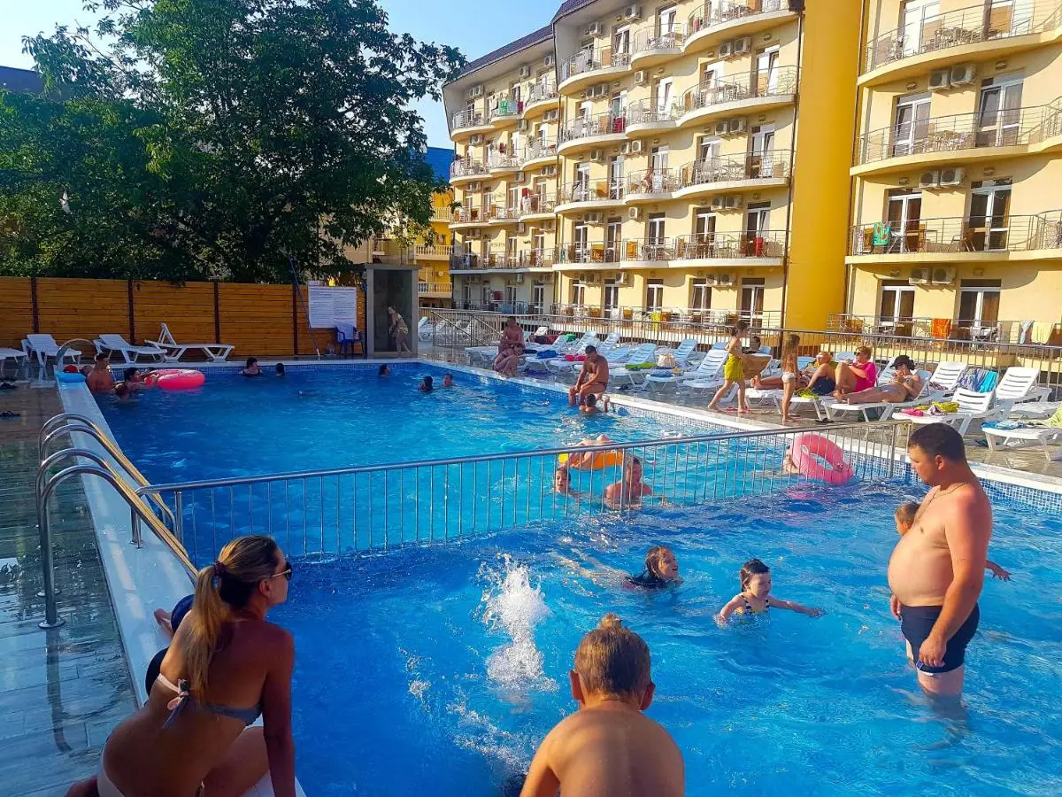 Дивноморское: Отель Прометей