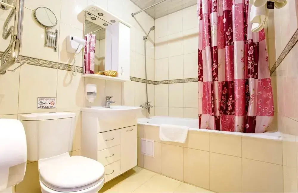 Витязево: Hotel Evrazia