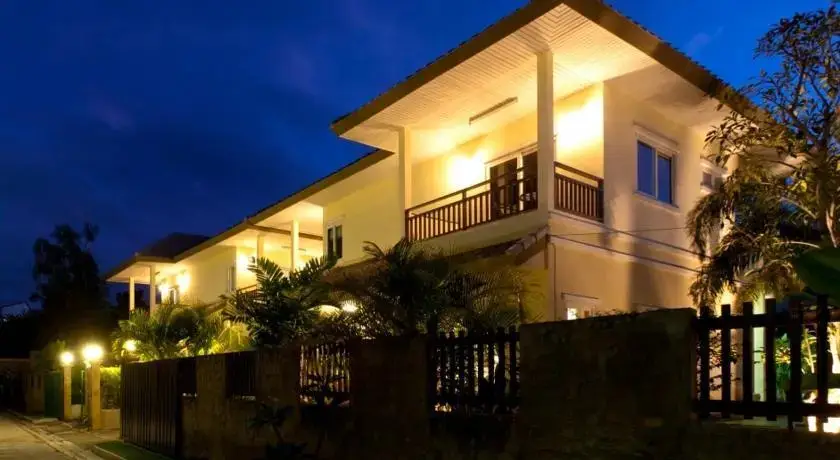 Хуахин: Wararom Hua Hin Village
