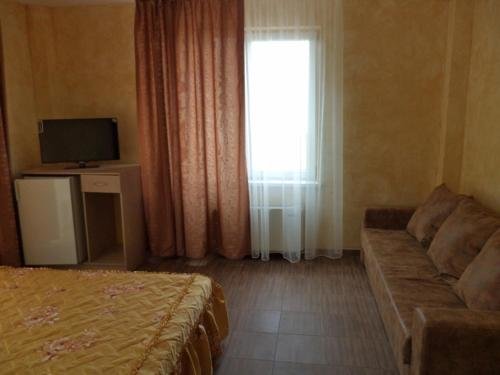 Джанхот: Guest House U More