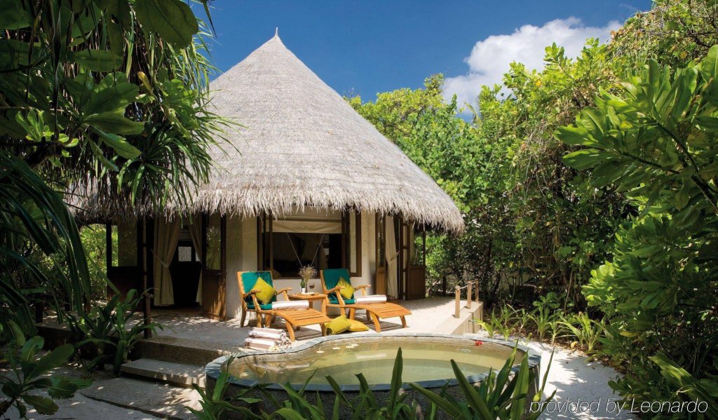 Атолл Баа: Coco Palm Dhunikolhu Maldives