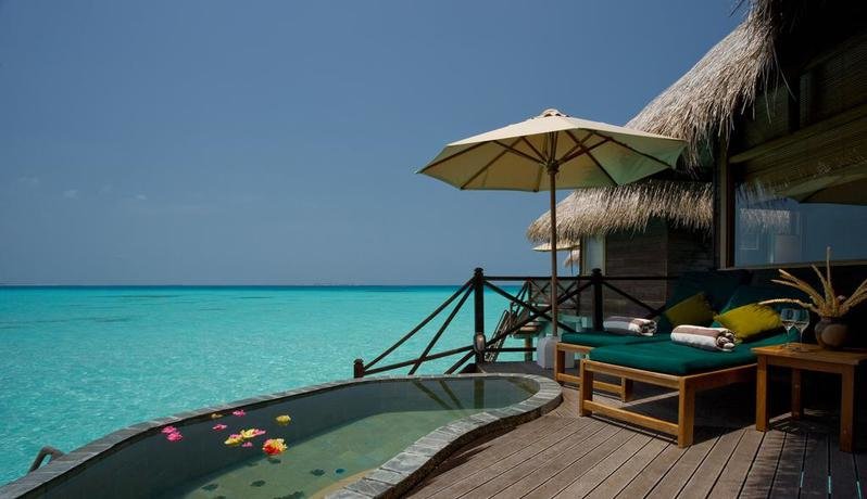Атолл Баа: Coco Palm Dhunikolhu Maldives
