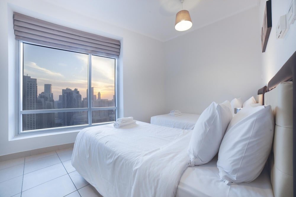 Дубай: Upgraded Apartment w Stunning Burj Khalifa View