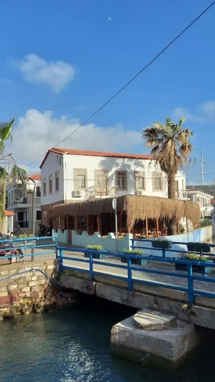 Чешме: Pürhayal Çeşme