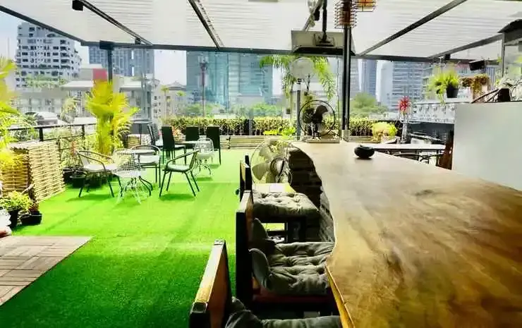Бангкок: HSH Silom Apartment @ Silom Soi 3