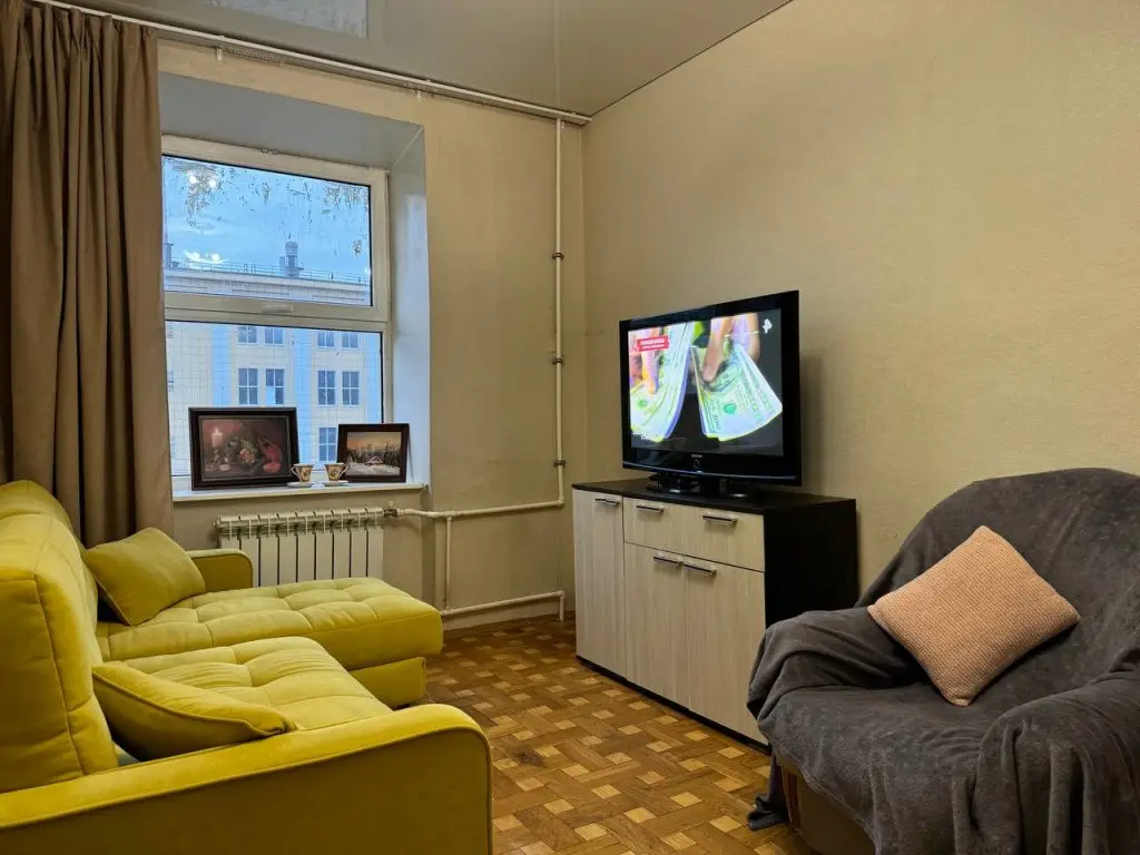 Воронеж: Апартаменты на Кольцовской