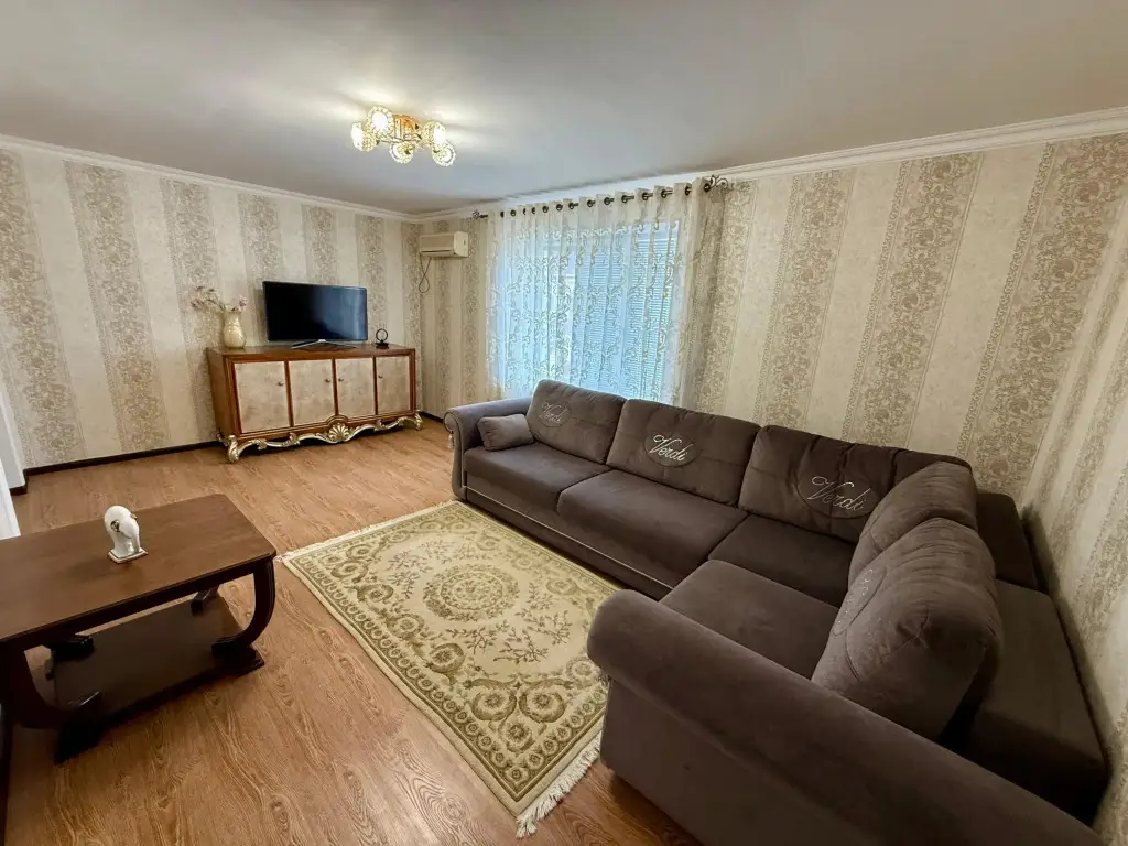 Каспийск: Апартаменты Tour House у моря