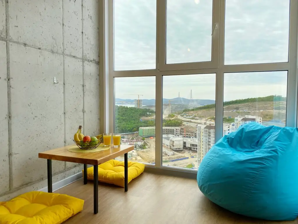 Владивосток: Квартира в Стиле Loft с Панорамным Видом на Море и Мост Остров Русский