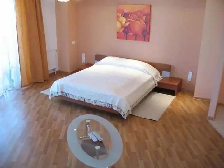 Екатеринбург: Апартаменты Business Home