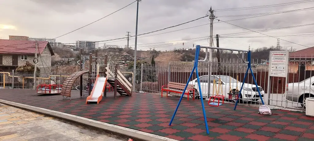 Квартира с Панорамным Видом из Окна — фото 1