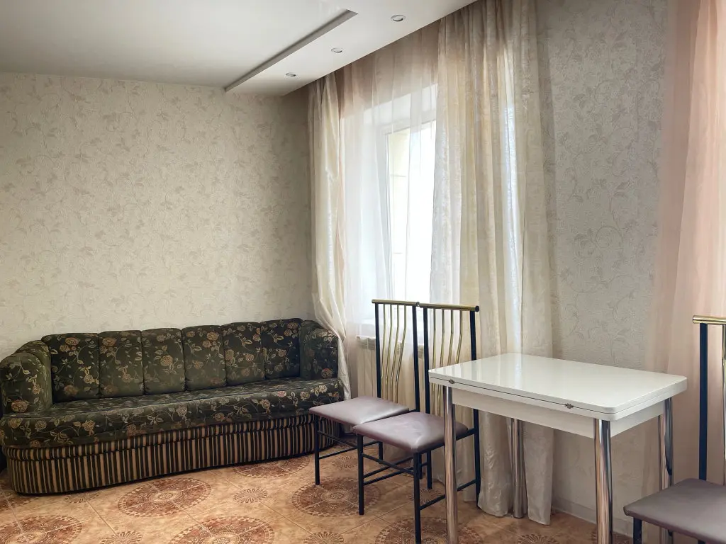 Якутск: Апартаменты на Октябрьской 3