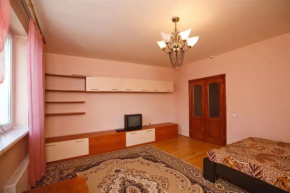 Екатеринбург: Apartments Ieropolis