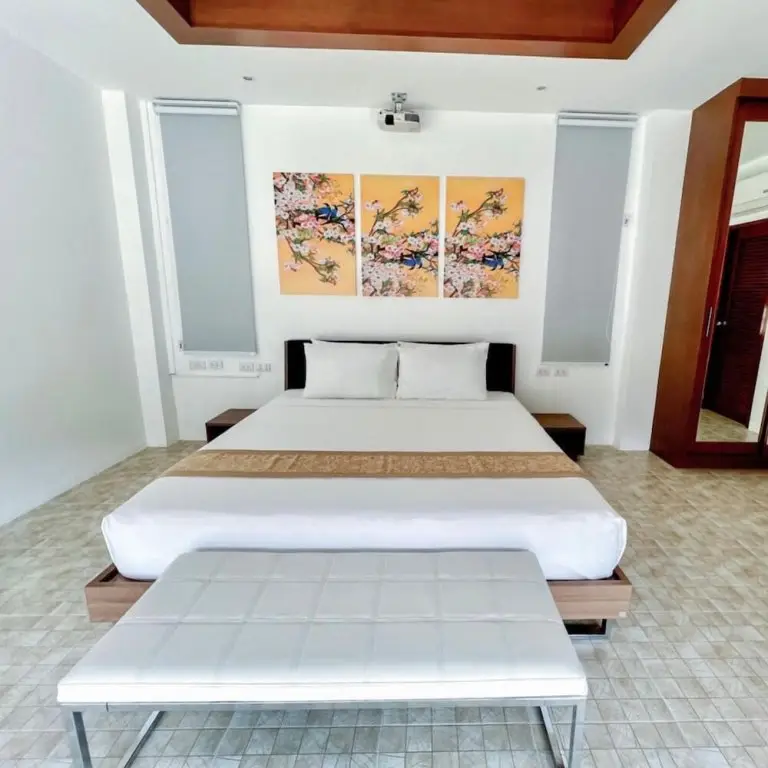 Пхукет: Lakeview Pool Villa Near the Beach- VCS1