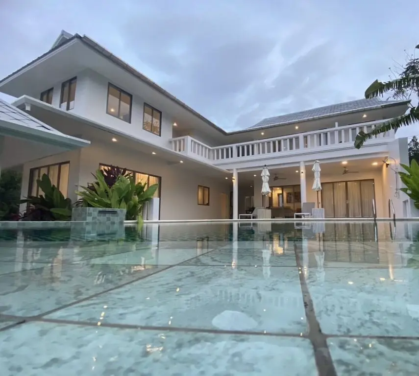 Пхукет: Lakeview Pool Villa Near the Beach- VCS1