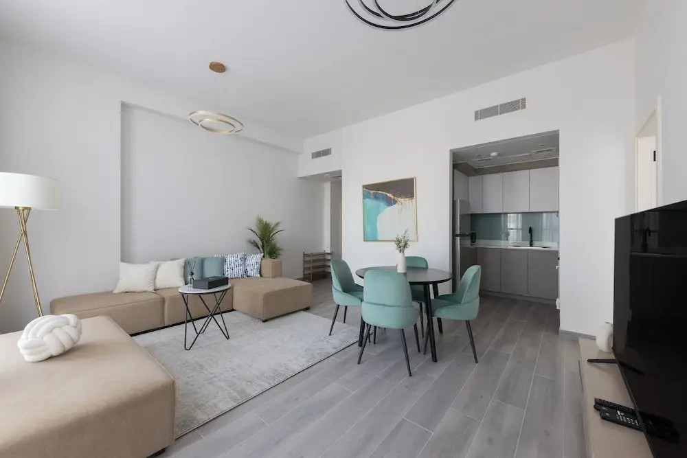 Дубай: Fresh And Quiet 1BR at Noor 4 Tower