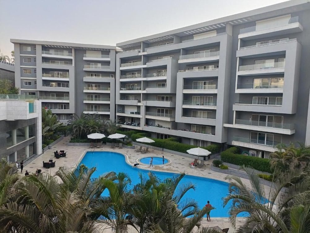 Каир: Parkside boutique 3 bedroom apartment