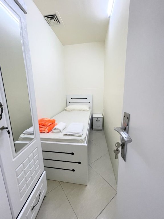 Дубай: Premier Serviced Hostel