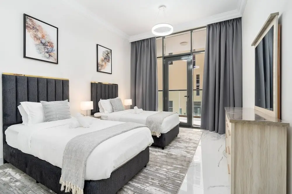 Дубай: "sophisticated 2 Bedroom In Majan"