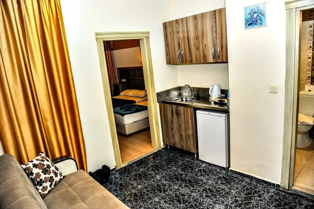 Манавгат: Beach Front Apartment Close to Centre of Side With all you Desire Sleeps up to 4