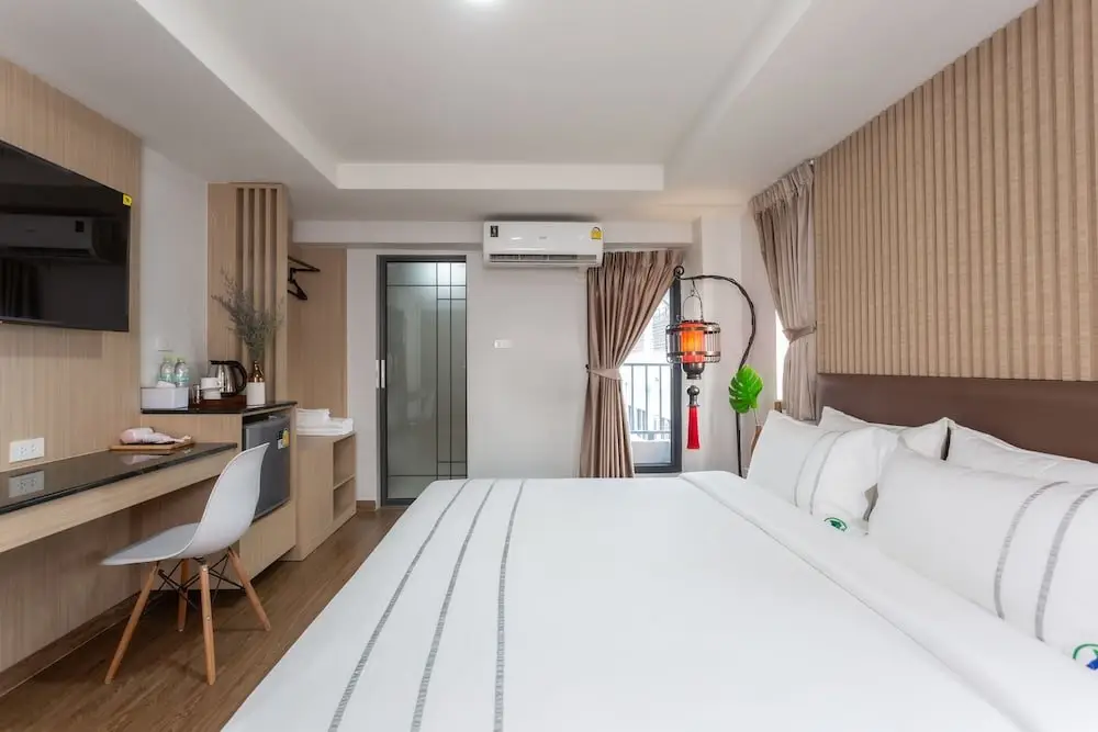 Бангкок: S7Ven Ratchada Hotel