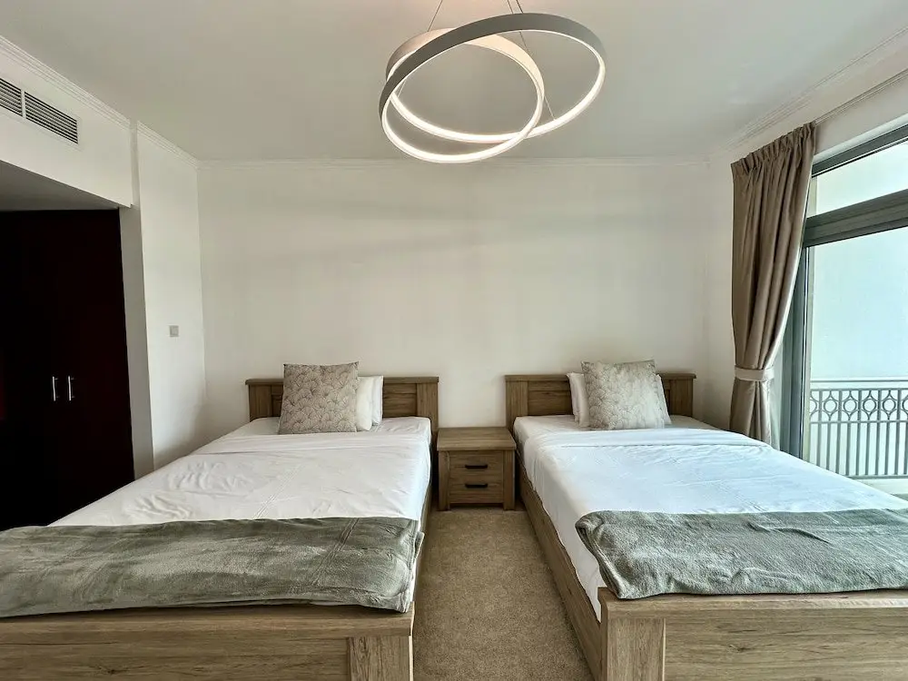 Дубай: Lux BnB I Una Tower I Lakes View