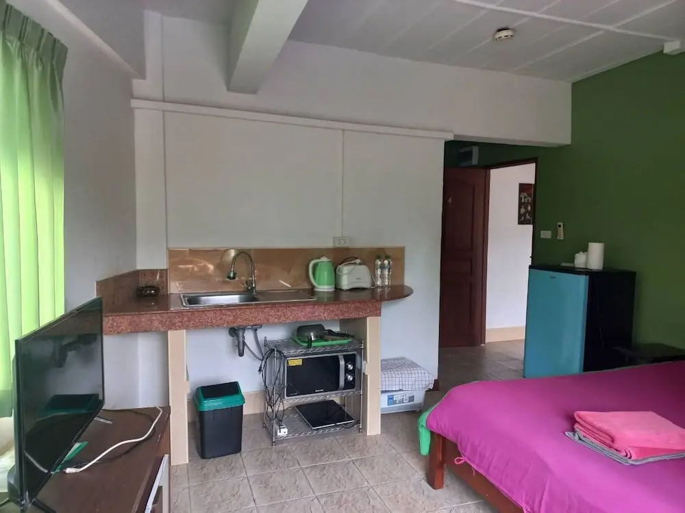 Паттайя: OYO 75474 Funkey Fulung Andy & Tan Guest House