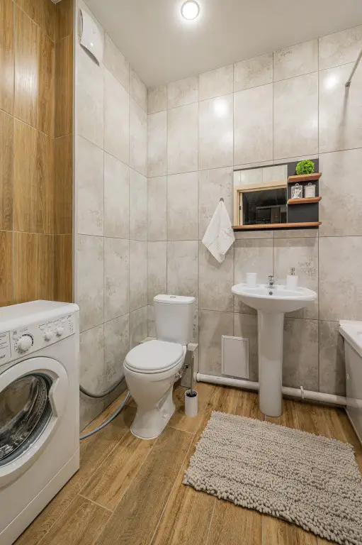 Екатеринбург: Dvukhkomnatnaya Krasnolesyya 96 Flat