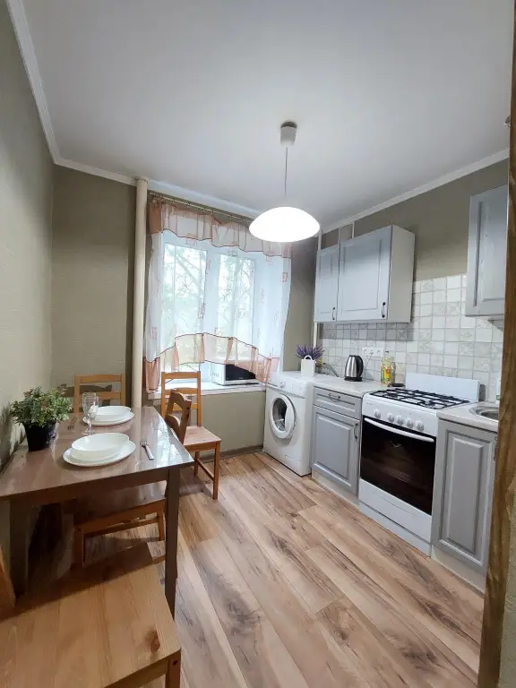 Москва: Kvartira Na Nagatinskoy Naberezhnoy Flat