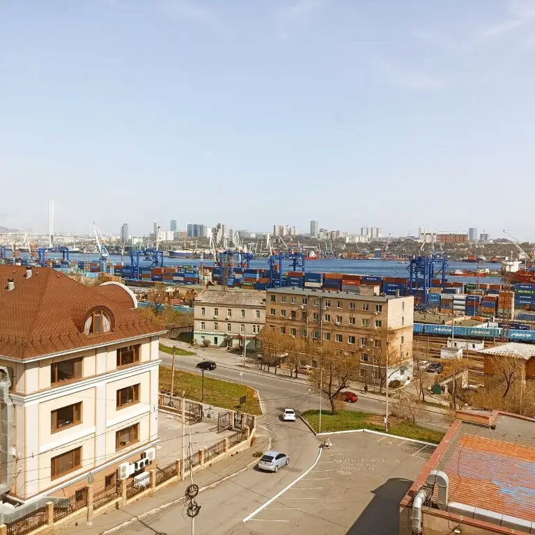 Квартира 3-Комнатная Верхнепортовая 64а — фото 1