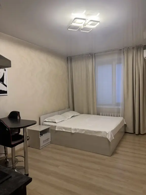 Владивосток: Апартаменты White на Комарова 45