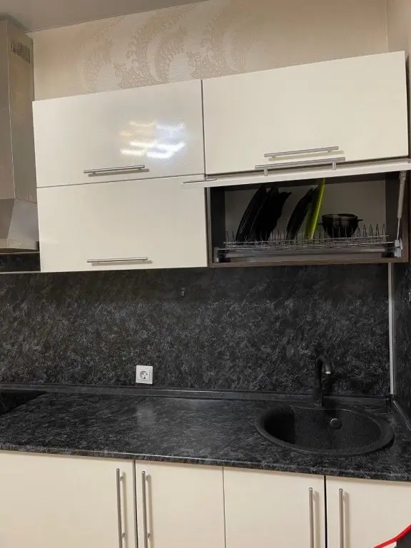 Владивосток: Апартаменты White на Комарова 45