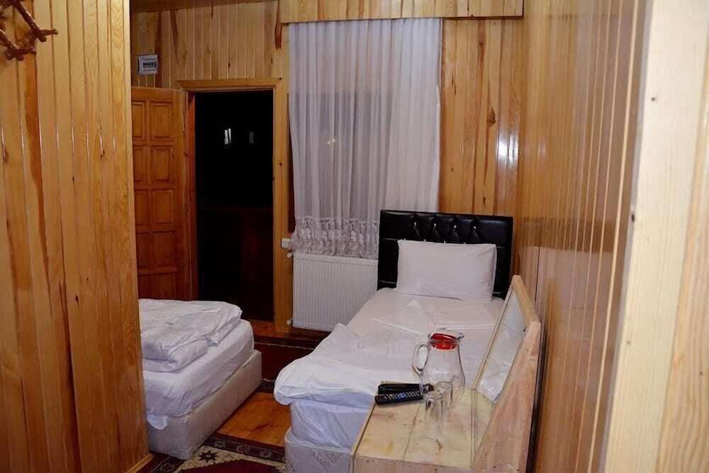 Узунгёль: Uğur Motel