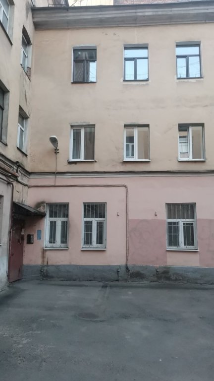 Санкт-Петербург: Меблированные комнаты Ночное небо №1 у Московского вокзала