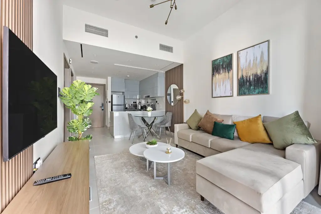 Дубай: Апартаменты WelHome - Contemporary 1BR in Binghatti Canal & Burj Views